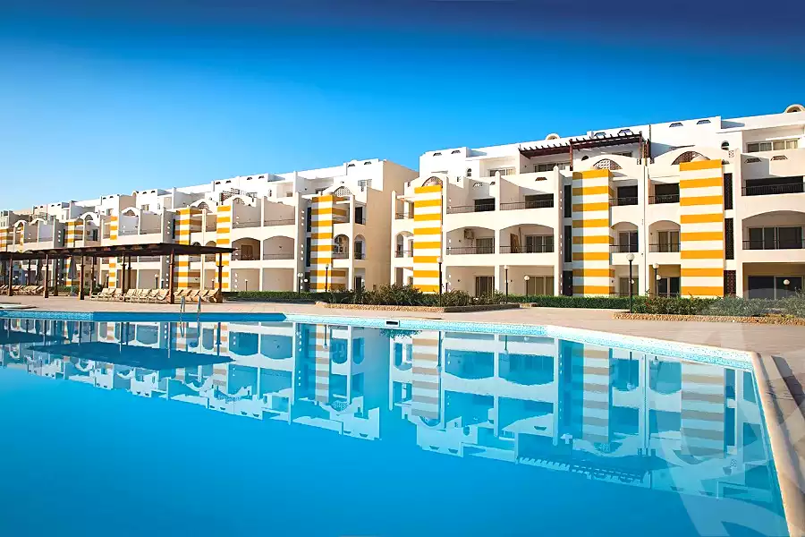 https://aqarmap.com.eg/ar/listing/1940973-projects-palmera-beach-resort