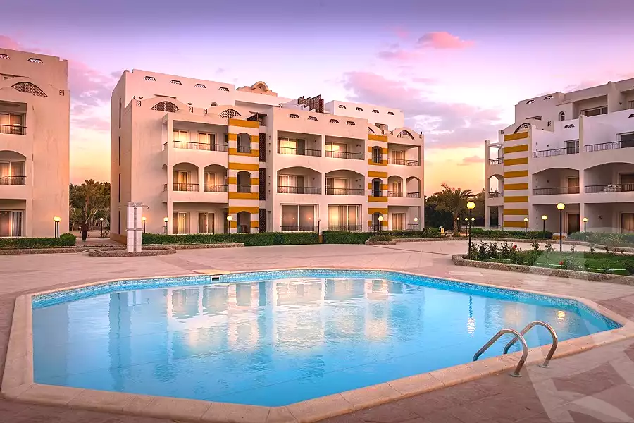 https://aqarmap.com.eg/ar/listing/1940973-projects-palmera-beach-resort