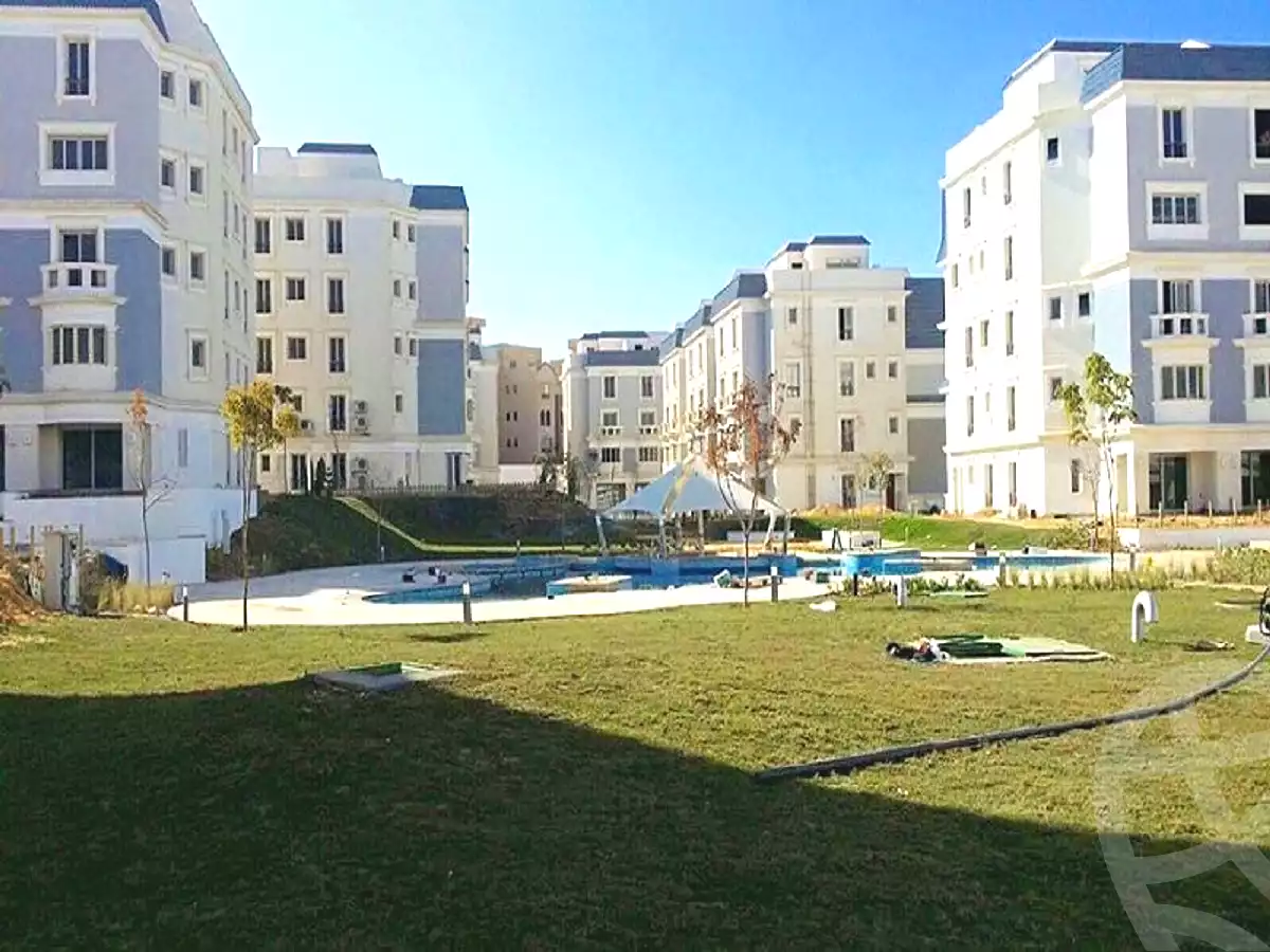 https://aqarmap.com.eg/ar/listing/2571812-projects-mountin-view-hyde-park