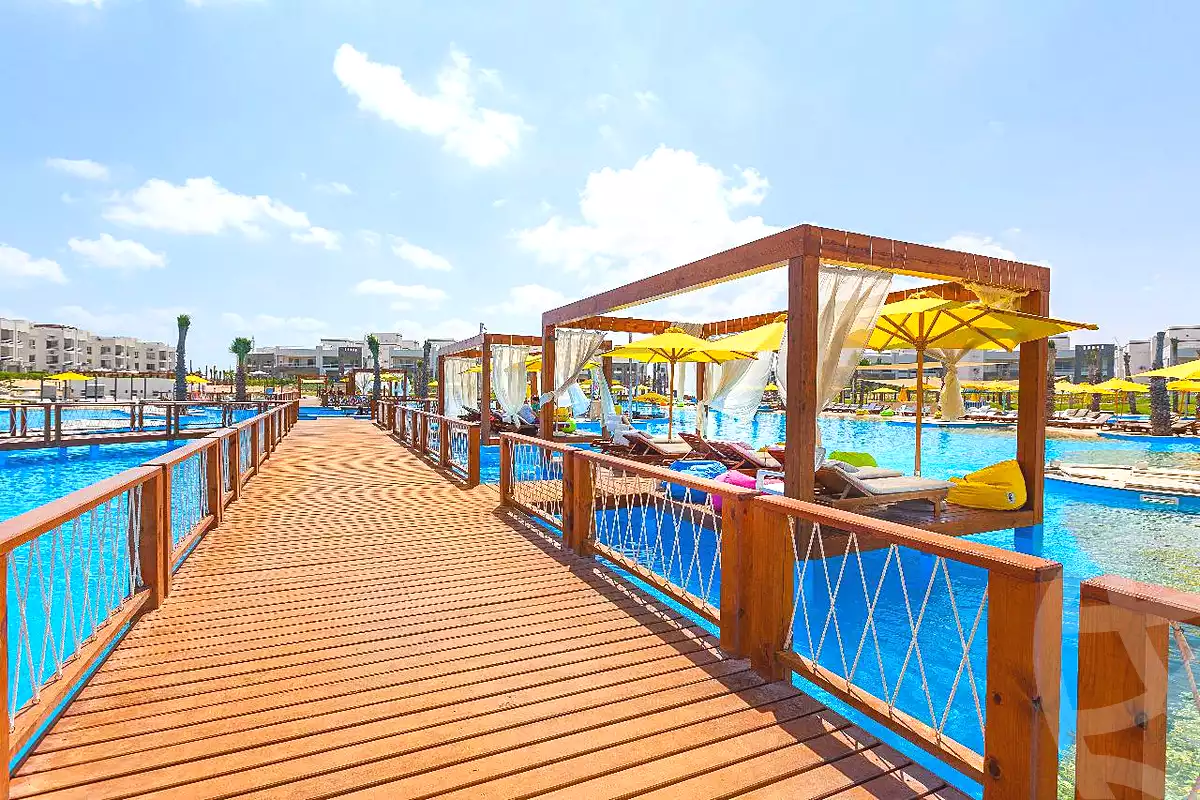 https://aqarmap.com.eg/en/listing/2604295-projects-amwaj