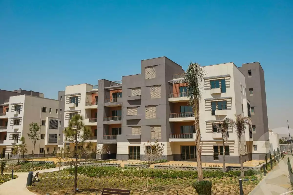 https://aqarmap.com.eg/en/listing/4170929-for-sale-cairo-6th-of-october-compound-aeon