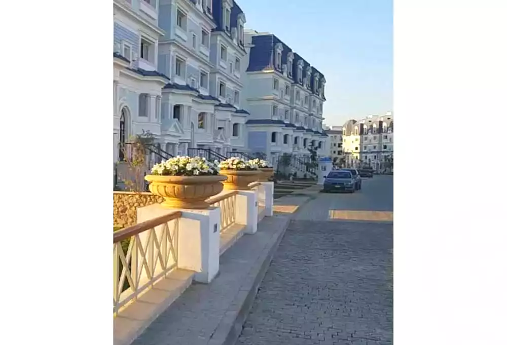 https://aqarmap.com.eg/ar/listing/2815400-projects-executive-residence