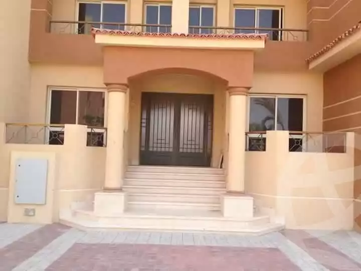 https://aqarmap.com.eg/ar/listing/2853534-for-sale-cairo-6th-of-october-garb-someed-neighborhood-13th-el-kamillia-st
