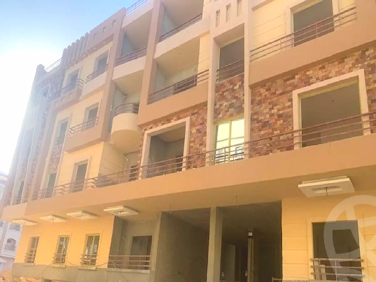 https://aqarmap.com.eg/ar/listing/2858759-projects-riviera-resort