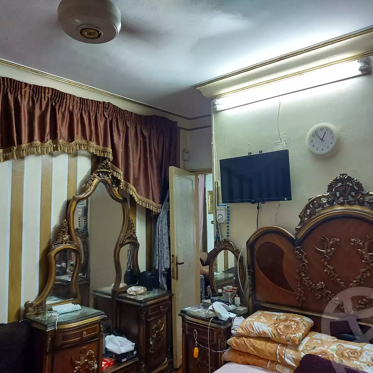 https://aqarmap.com.eg/ar/listing/2921932-for-sale-cairo-downtown-el-sakakeny-al-sakakini-sq