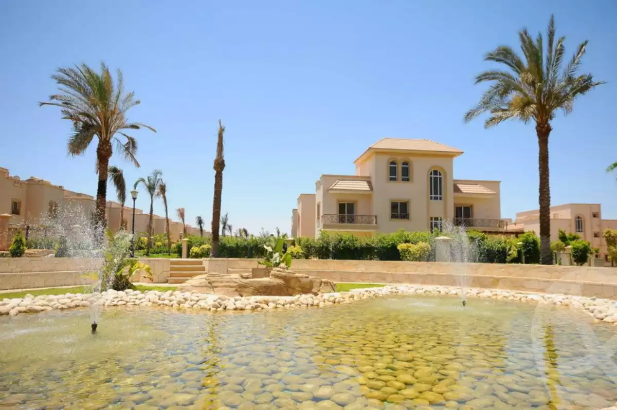 https://aqarmap.com.eg/en/listing/5111167-for-sale-cairo-el-sheikh-zayed-city-compounds-greens