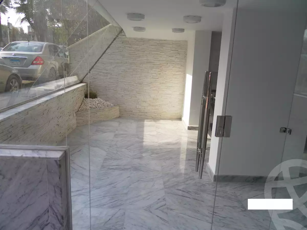 https://aqarmap.com.eg/en/listing/3074516-for-sale-cairo-el-maadi-sarayat-el-maadi-al-kanal-st