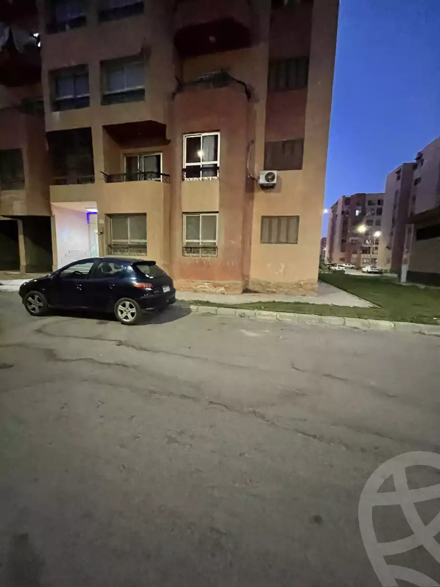 https://aqarmap.com.eg/en/listing/3076597-for-sale-cairo-6th-of-october-compound-el-fardoos-city