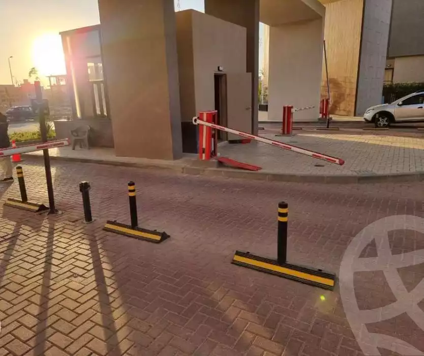 https://aqarmap.com.eg/ar/listing/3972121-for-sale-cairo-new-cairo-compounds-fyfth-skwyr-mwl-lmrsm-llttwyr