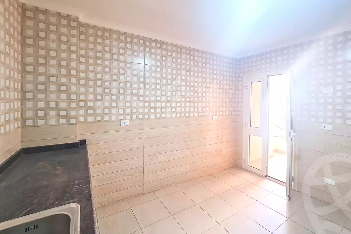 https://aqarmap.com.eg/ar/listing/3232000-for-rent-alexandria-sporting-abou-quer-st