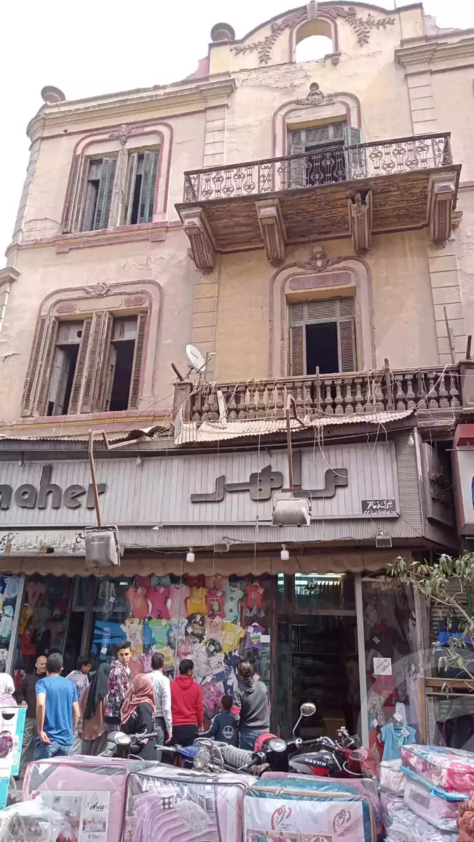 https://aqarmap.com.eg/ar/listing/3726294-for-sale-cairo-downtown-el-moskey-fakhry-st
