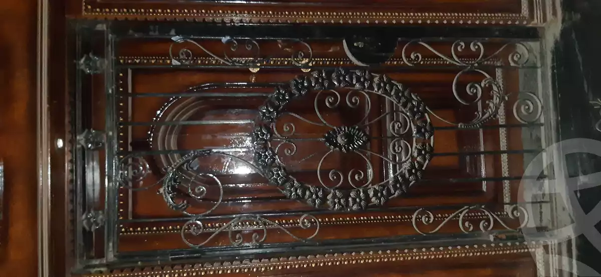 https://aqarmap.com.eg/en/listing/4042670-for-sale-sharqia-zagazig-zagazig-city-talaat-harb-st