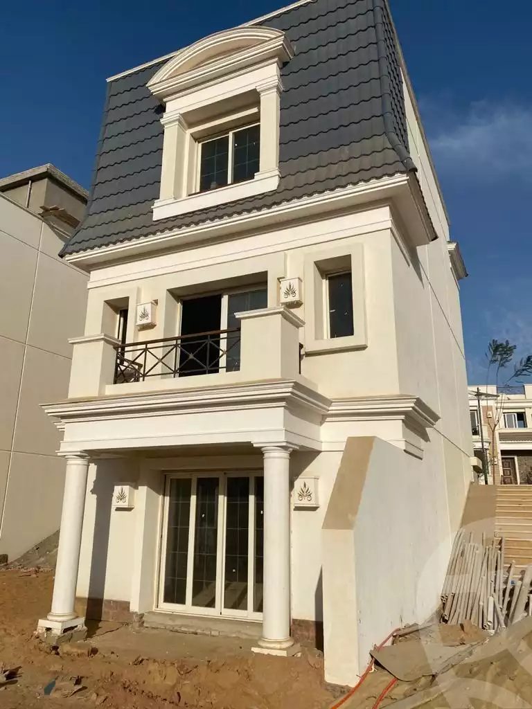 https://aqarmap.com.eg/en/listing/4325673-for-sale-cairo-6th-of-october-compound-mountain-view-chillout-park