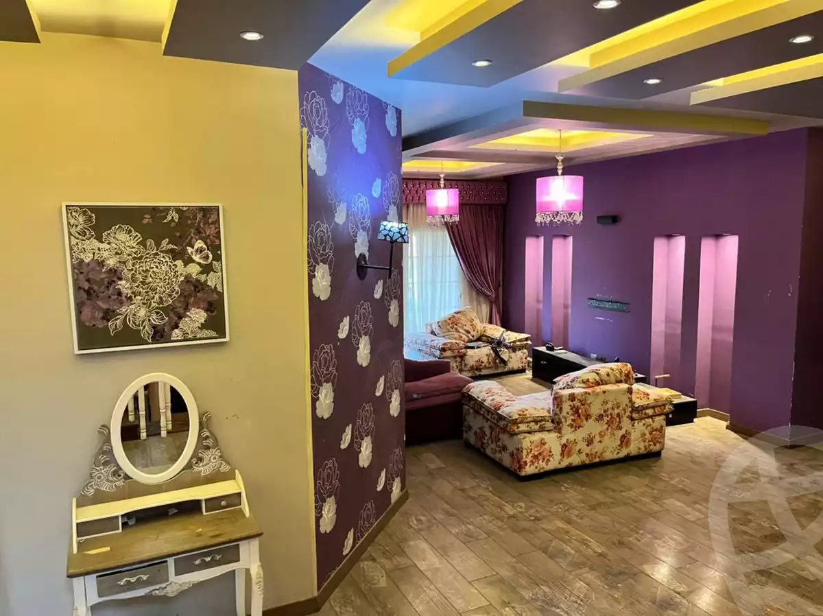 https://aqarmap.com.eg/ar/listing/3836399-for-sale-cairo-el-sheikh-zayed-city-hay-el-yassmin