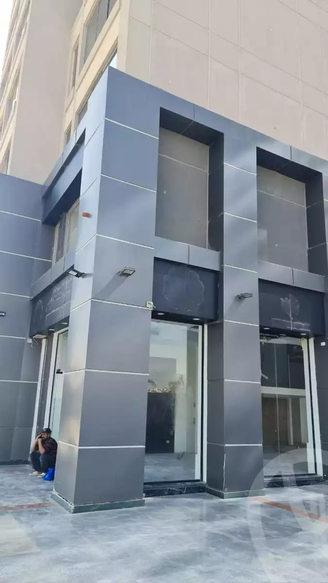 https://aqarmap.com.eg/ar/listing/3462160-for-rent-cairo-new-cairo-ltjm-lkhms-90th-street-90th:-between-mountain-view-roundabout-and-auc