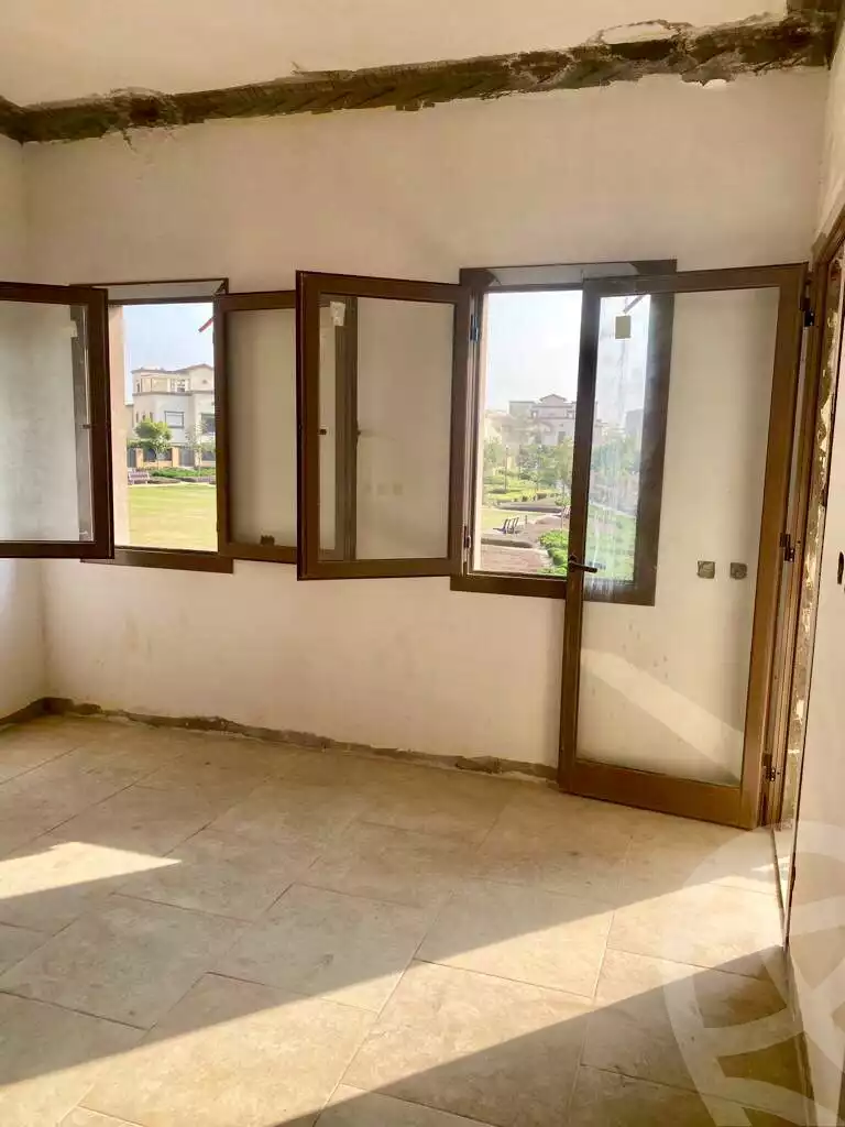 https://aqarmap.com.eg/en/listing/4026947-for-sale-cairo-new-cairo-compounds-mivida