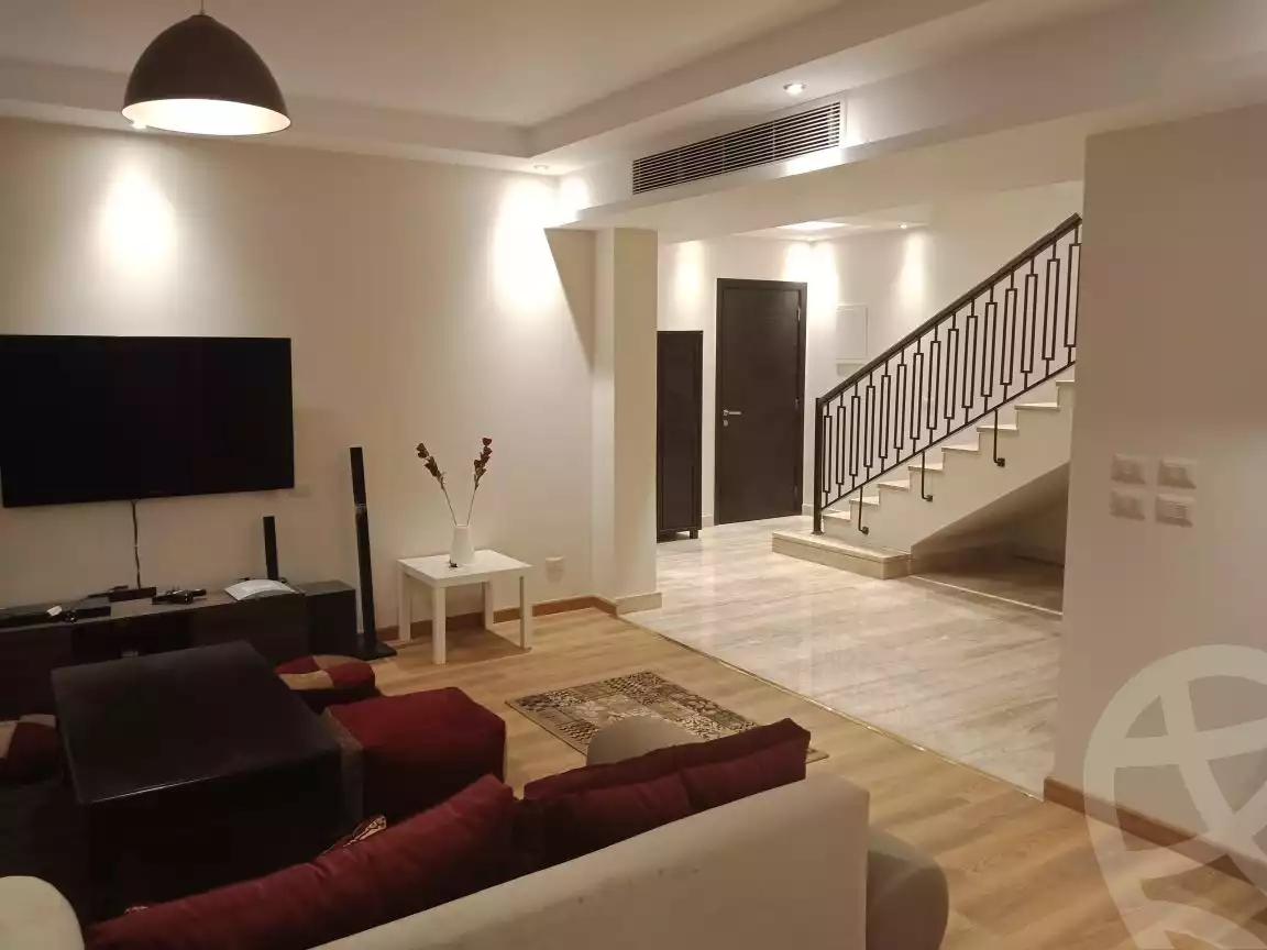 https://aqarmap.com.eg/en/listing/3901605-for-rent-cairo-el-sheikh-zayed-city-compounds-kmbwnd-wyst-twn-swdyk