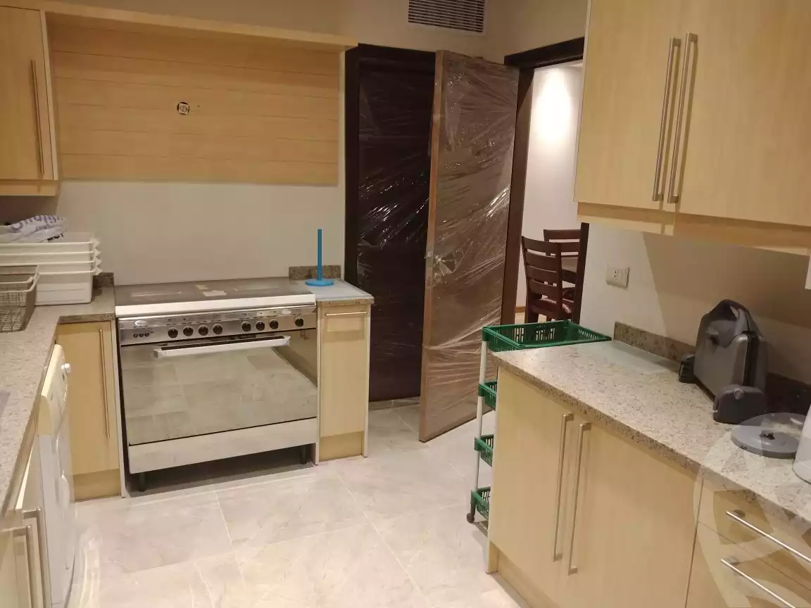 https://aqarmap.com.eg/en/listing/3901605-for-rent-cairo-el-sheikh-zayed-city-compounds-kmbwnd-wyst-twn-swdyk