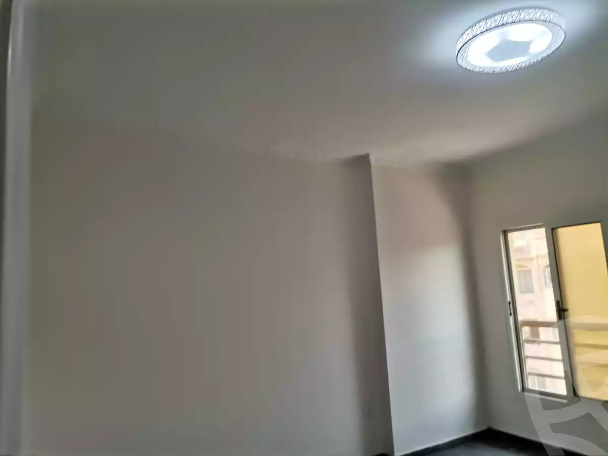 https://aqarmap.com.eg/ar/listing/3886336-for-rent-cairo-new-cairo-south-investors-zizinia-st