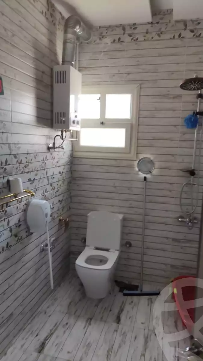 https://aqarmap.com.eg/ar/listing/3614551-for-sale-cairo-el-sheikh-zayed-city-shr-lbstn