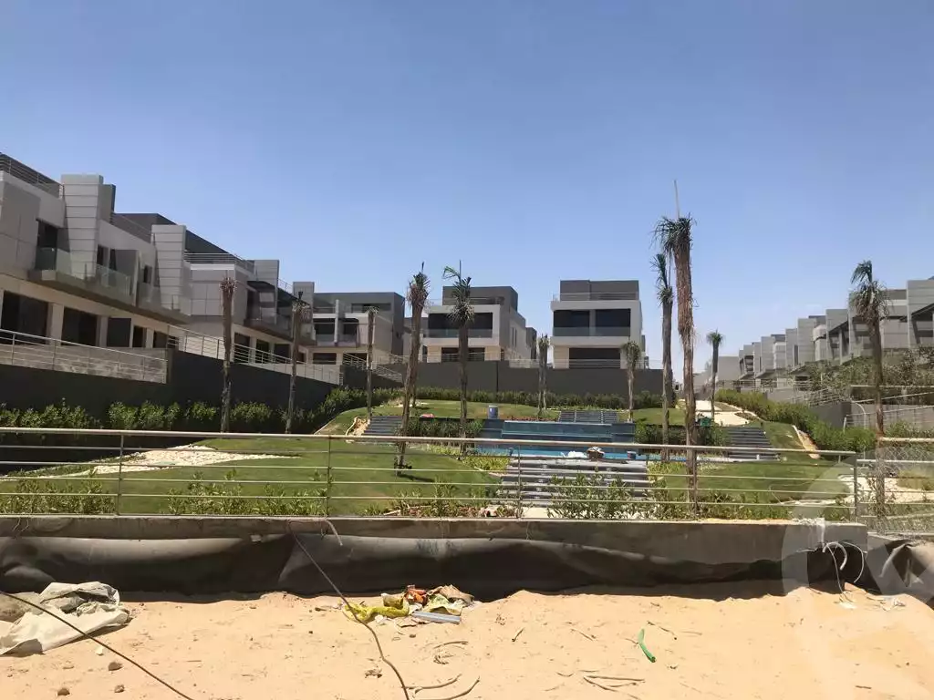 https://aqarmap.com.eg/ar/listing/3614935-for-sale-cairo-el-sheikh-zayed-city-compounds-in-sheikh-zayed-el-patio-zahraa