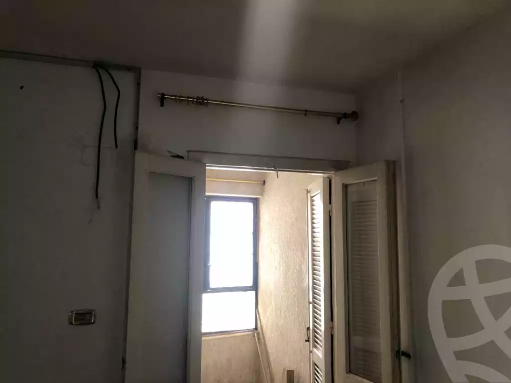 https://aqarmap.com.eg/ar/listing/3624987-for-sale-cairo-al-oubour-eskan-el-shabab