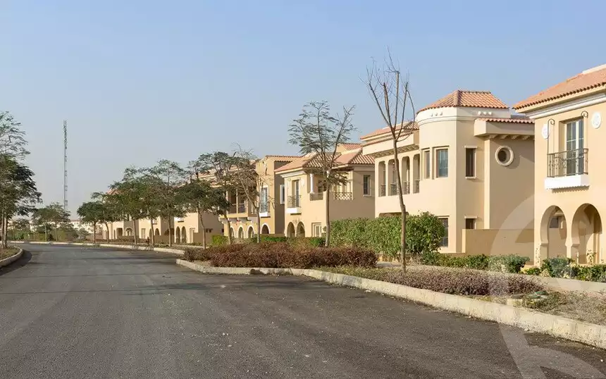 https://aqarmap.com.eg/ar/listing/3625300-for-sale-cairo-new-cairo-compounds-hyde-park