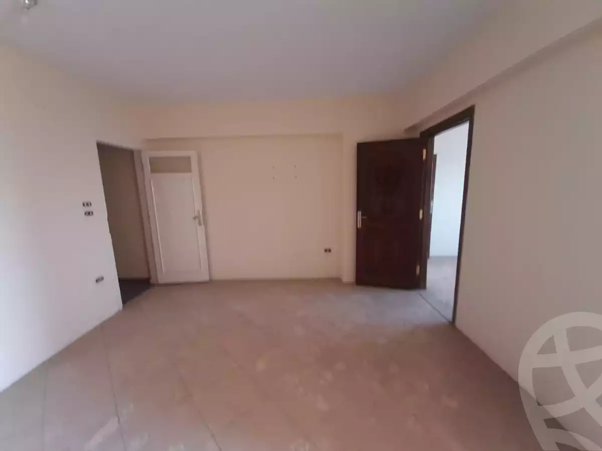 https://aqarmap.com.eg/en/listing/4370880-for-sale-sohag-sohag-city