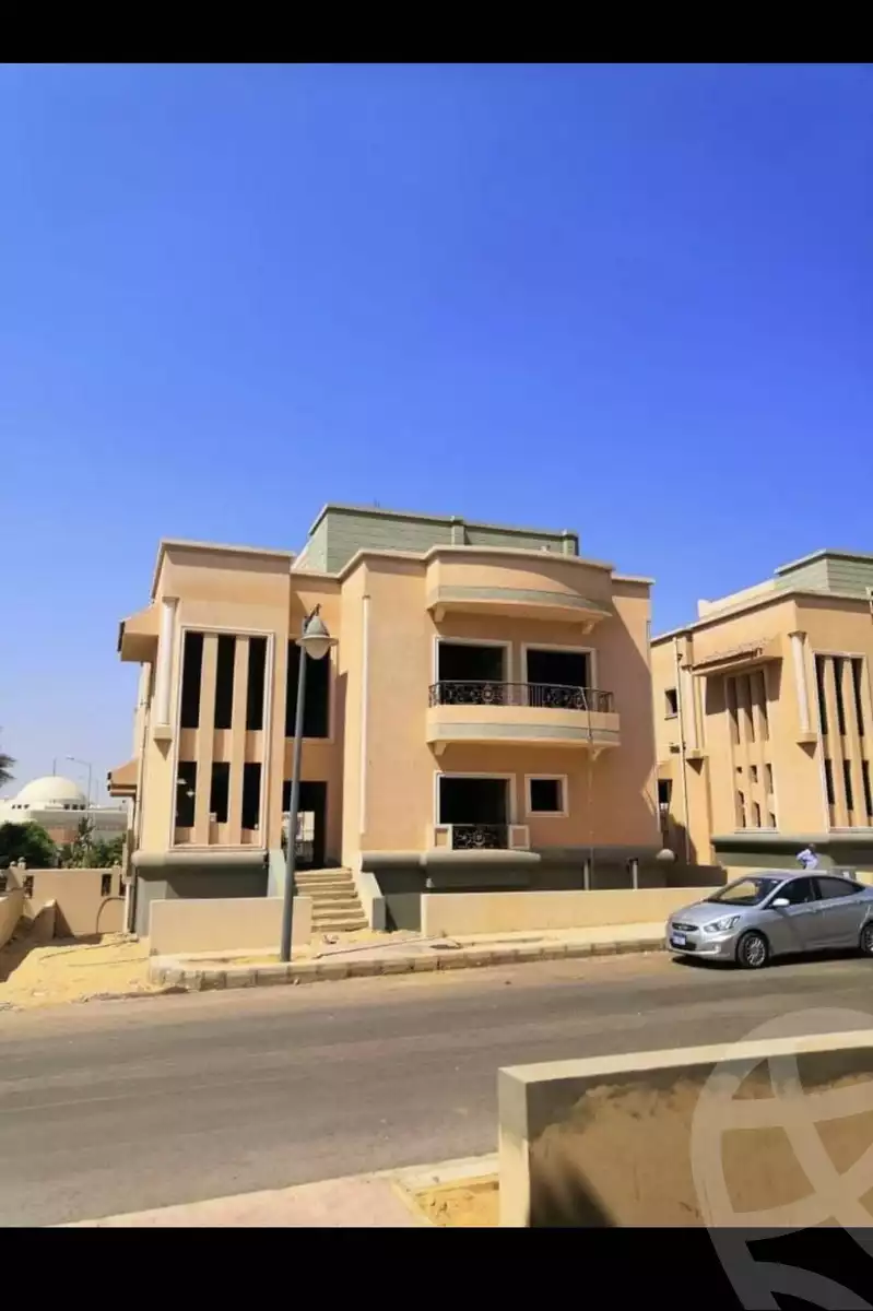https://aqarmap.com.eg/en/listing/4200052-for-sale-cairo-new-cairo-compounds