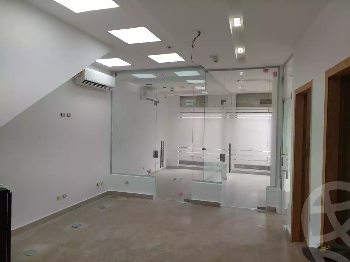 https://aqarmap.com.eg/ar/listing/3643939-for-rent-cairo-el-sheikh-zayed-city-compounds-in-sheikh-zayed-the-courtyard