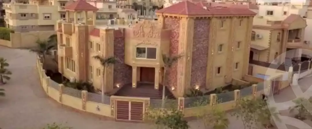 https://aqarmap.com.eg/ar/listing/3645590-for-sale-cairo-el-sheikh-zayed-city-compounds-in-sheikh-zayed-beverly-hills