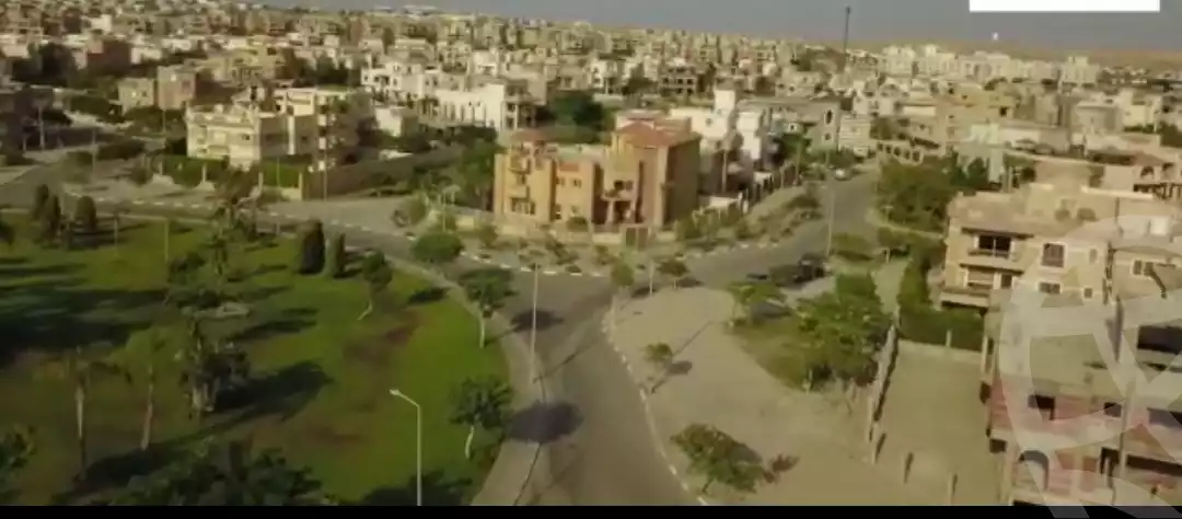 https://aqarmap.com.eg/ar/listing/3645590-for-sale-cairo-el-sheikh-zayed-city-compounds-in-sheikh-zayed-beverly-hills