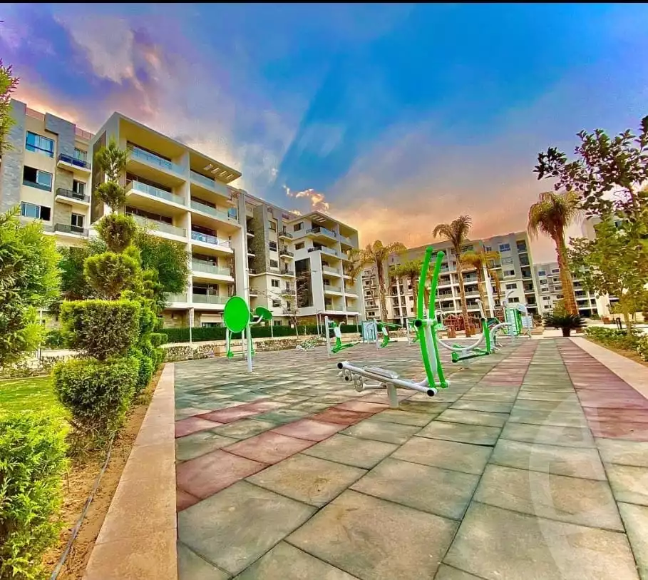 https://aqarmap.com.eg/ar/listing/4051108-for-sale-cairo-6th-of-october-hadaeq-october-kmbwnd-fy-hdyq-ktwbr-beta-greens-compound-beta-egypt