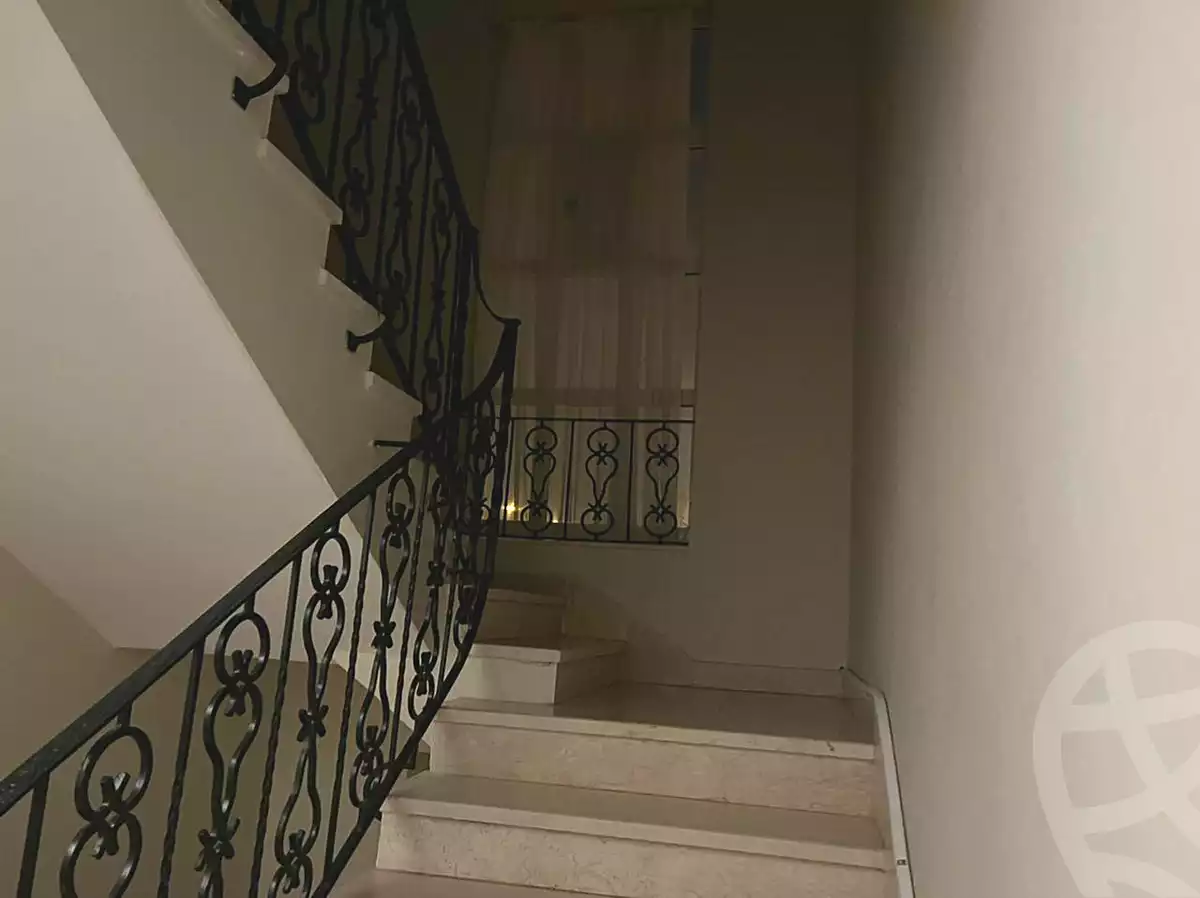 https://aqarmap.com.eg/en/listing/3673072-for-sale-cairo-new-cairo-mntq-lrhb-phase-10-farouk-el-baz-st