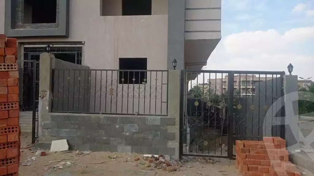 https://aqarmap.com.eg/ar/listing/4193203-for-sale-cairo-el-shorouk-lhy-lthny-shrq-neighborhood-4