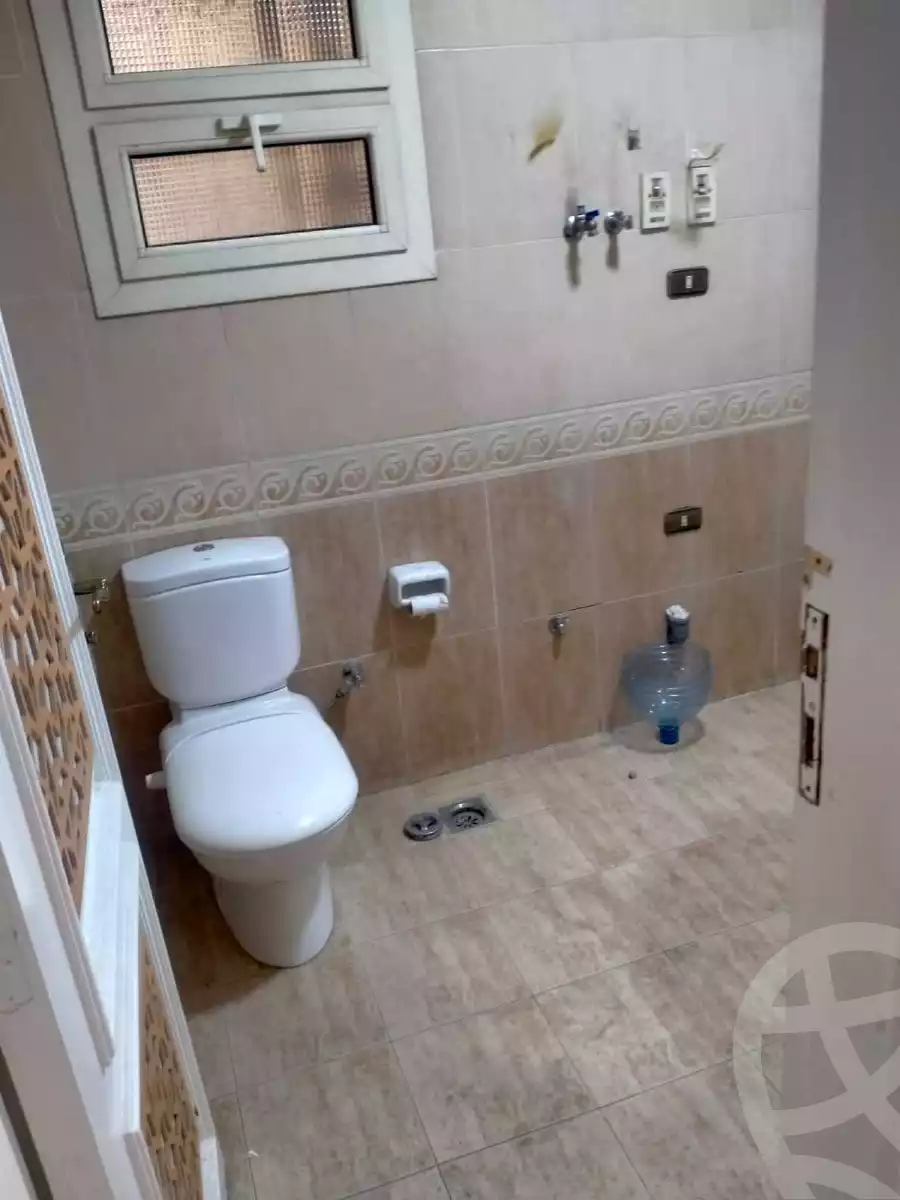 https://aqarmap.com.eg/en/listing/4097130-for-rent-cairo-6th-of-october-el-ahyaa-neighborhood-1st-al-shohadaa-st
