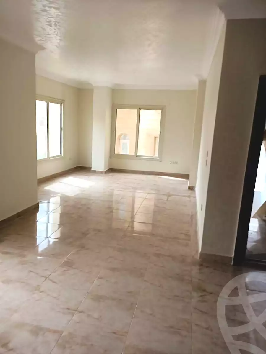 https://aqarmap.com.eg/ar/listing/3725397-for-rent-cairo-new-cairo-south-investors-mohammed-nagib-axis-st