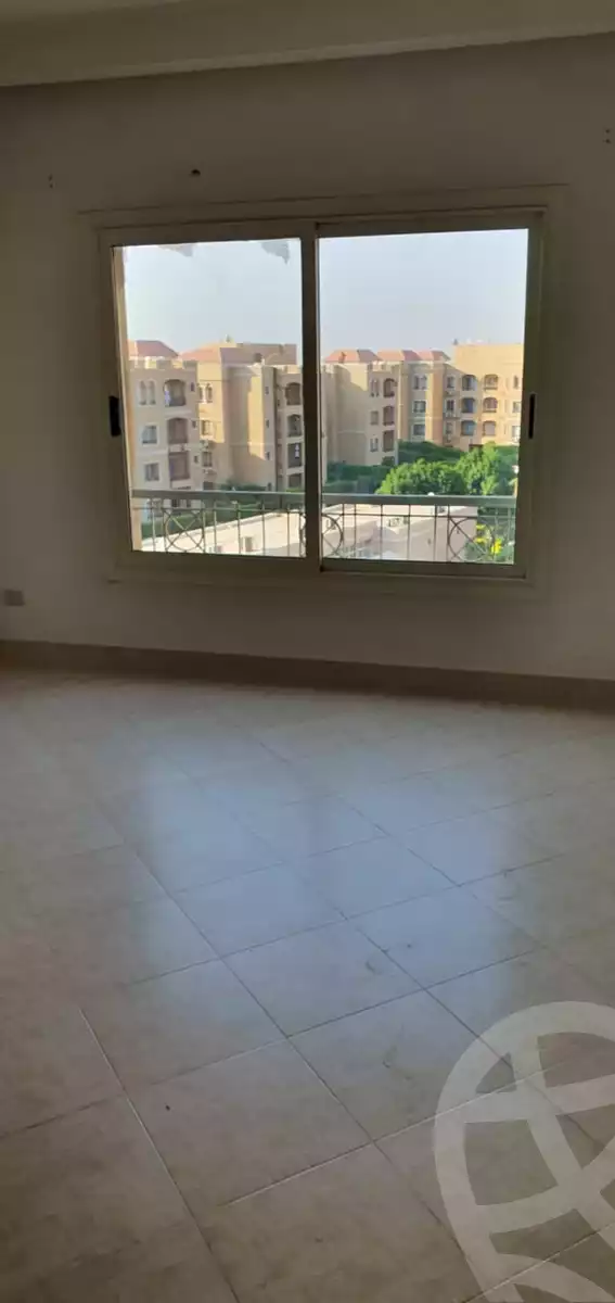 https://aqarmap.com.eg/ar/listing/4042222-for-rent-cairo-new-cairo-compounds-mena-residence