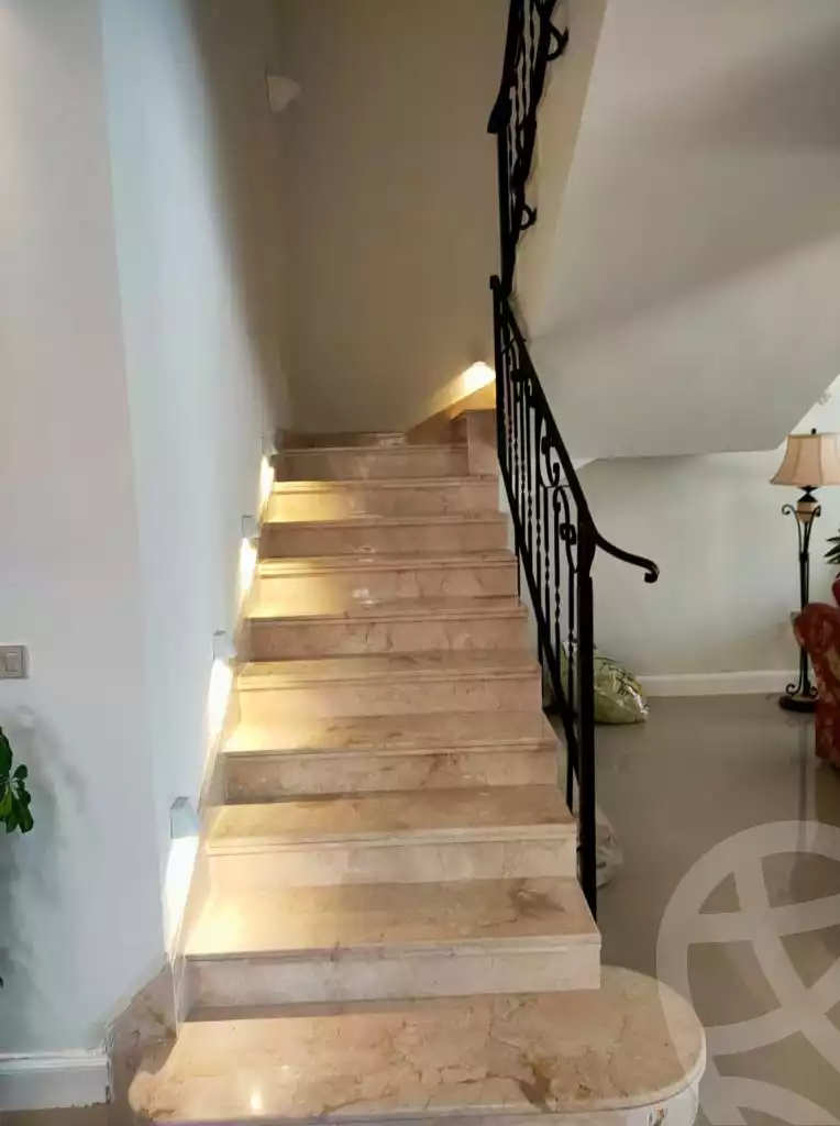 https://aqarmap.com.eg/ar/listing/3732088-for-sale-cairo-el-sheikh-zayed-city-compounds-greens