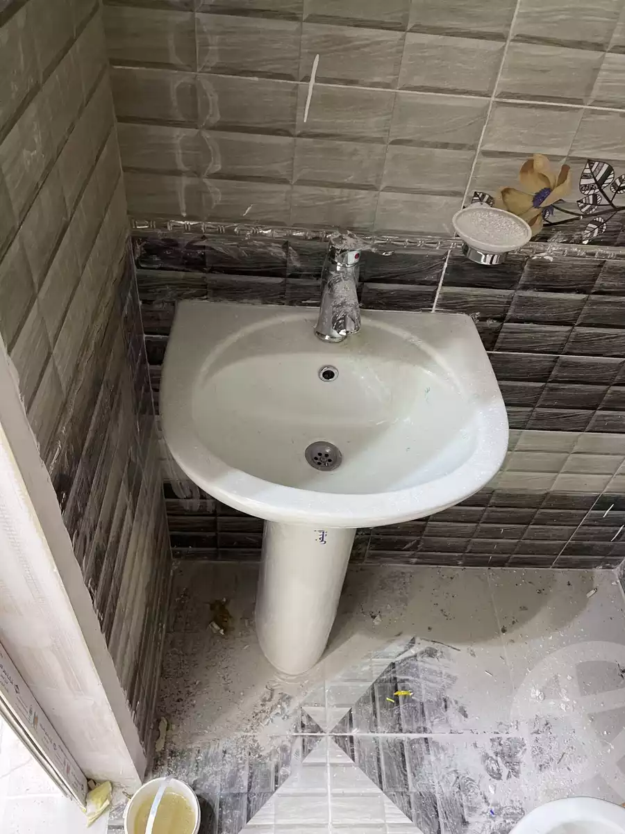 https://aqarmap.com.eg/ar/listing/4081555-for-sale-cairo-heliopolis-gesr-elsuez-el-khamseen-st.