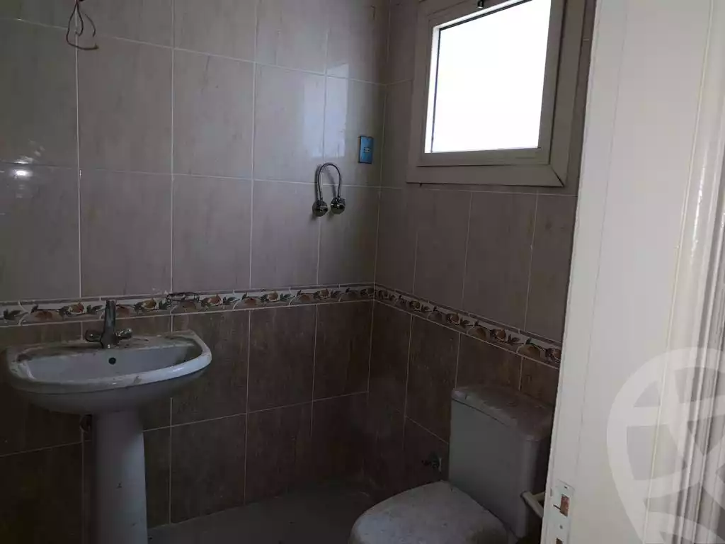https://aqarmap.com.eg/en/listing/4273443-for-sale-cairo-helwan-kwrnysh-hlwn