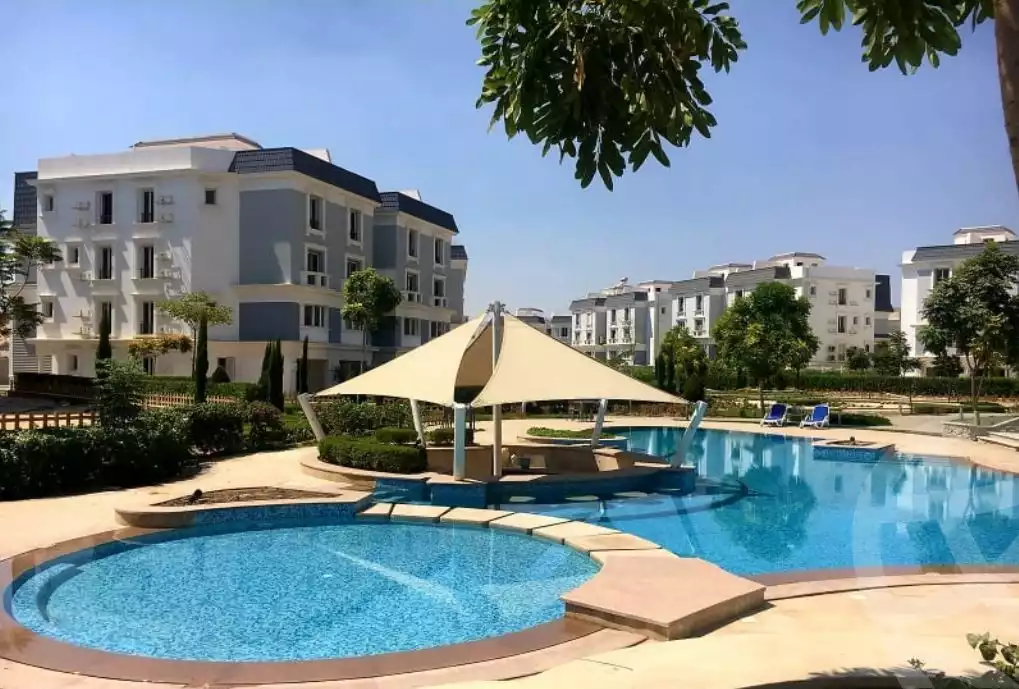 https://aqarmap.com.eg/ar/listing/3750814-for-sale-cairo-6th-of-october-compounds-mountain-view-giza-plateau