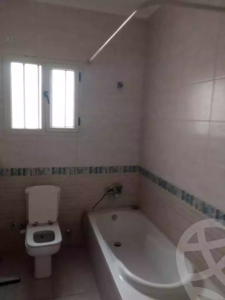 https://aqarmap.com.eg/ar/listing/3766587-for-sale-cairo-el-sheikh-zayed-city-compounds-greens