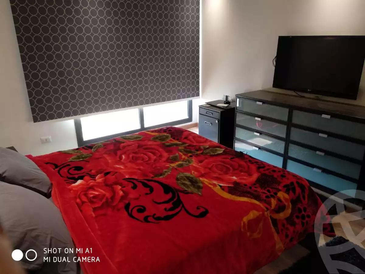 https://aqarmap.com.eg/ar/listing/3788710-for-rent-cairo-el-sheikh-zayed-city-compounds-kmbwnd-wyst-twn-swdyk