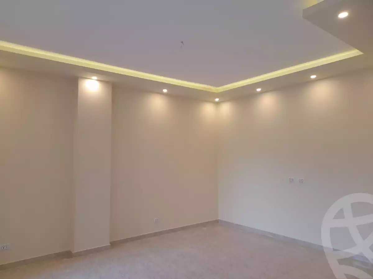 https://aqarmap.com.eg/ar/listing/3796438-for-sale-cairo-el-sheikh-zayed-city-compounds-in-sheikh-zayed-beverly-hills