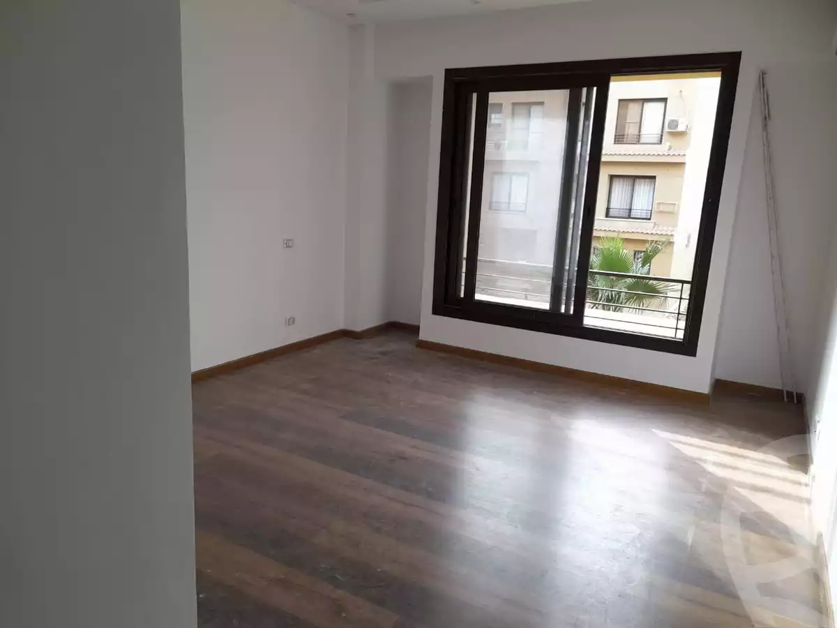 https://aqarmap.com.eg/ar/listing/3796438-for-sale-cairo-el-sheikh-zayed-city-compounds-in-sheikh-zayed-beverly-hills