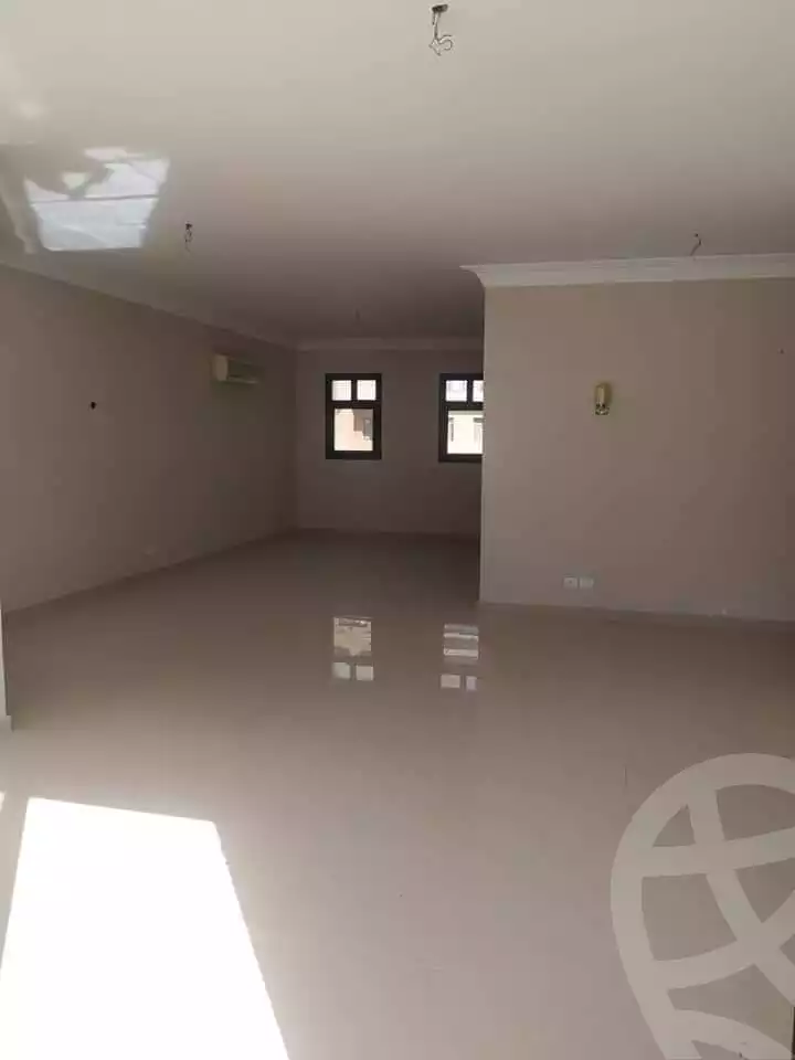 https://aqarmap.com.eg/ar/listing/3799425-for-sale-cairo-el-sheikh-zayed-city-compounds-in-sheikh-zayed-casa