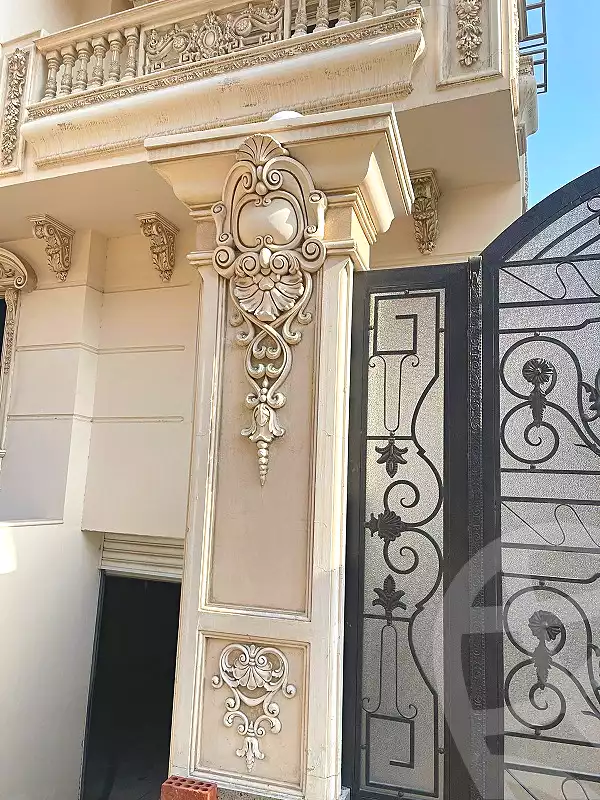 https://aqarmap.com.eg/ar/listing/4164300-for-sale-cairo-6th-of-october-byt-lwtn-byt-lwtn-ltkmyly
