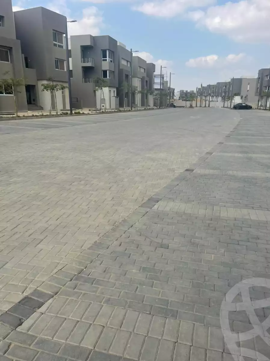 https://aqarmap.com.eg/ar/listing/3805652-for-sale-cairo-el-sheikh-zayed-city-compounds-in-sheikh-zayed-etapa