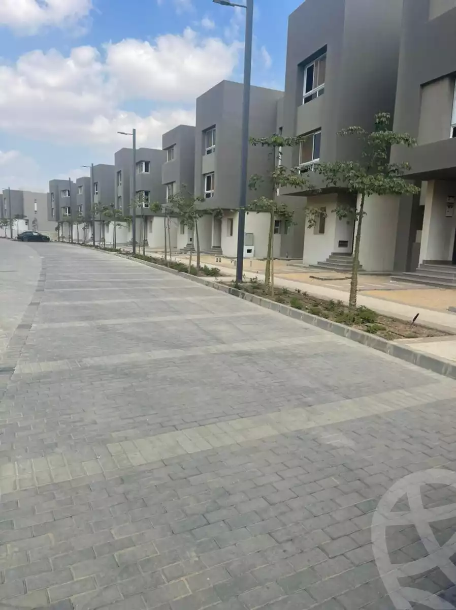 https://aqarmap.com.eg/en/listing/4124907-for-sale-cairo-el-sheikh-zayed-city-compounds-in-sheikh-zayed-etapa